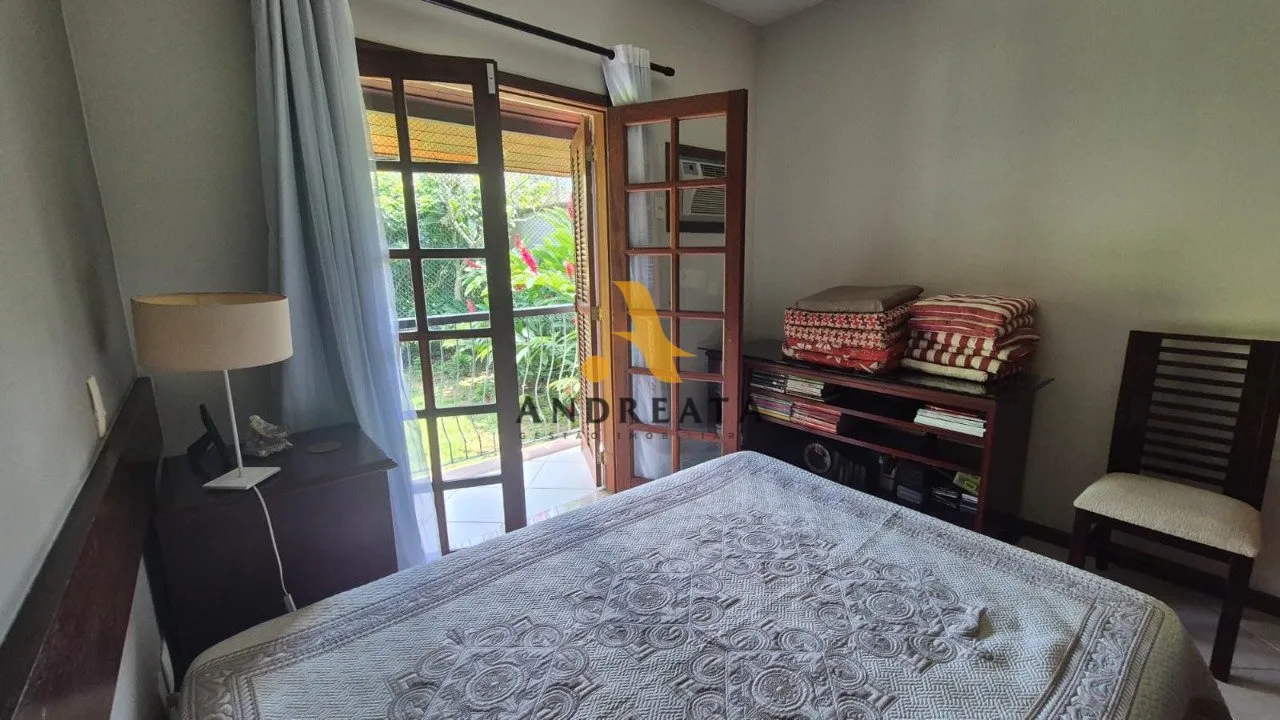 Casa de 307 m² com janelas do piso ao teto e banheira — photo 3
