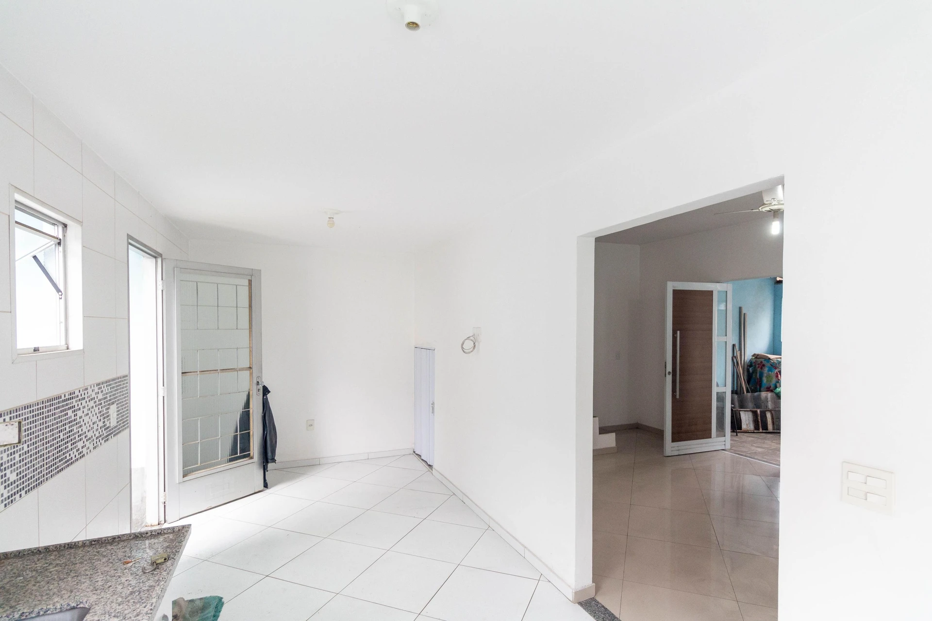 2-bedroom house with a home office — photo 2