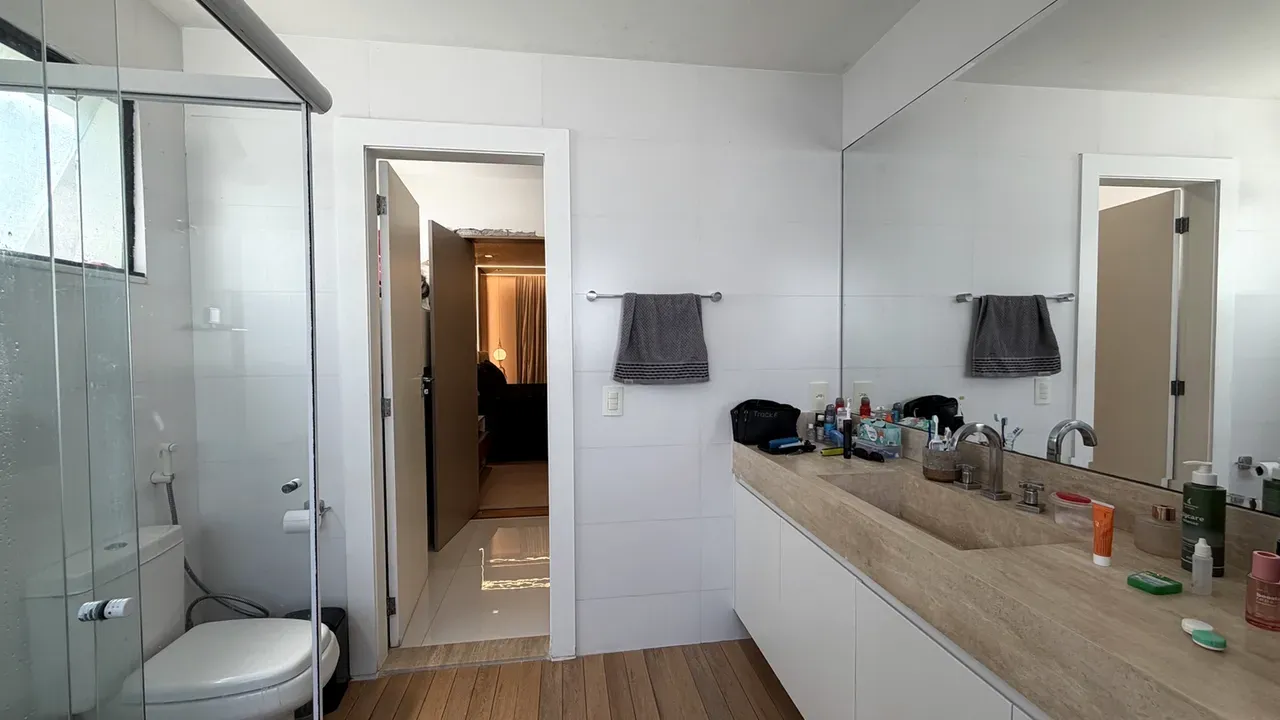 Furnished house with 4 bedrooms and 5 bathrooms — photo 30