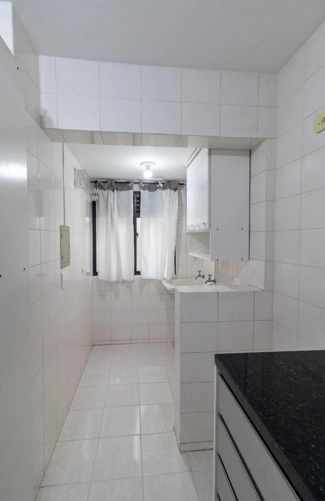 2-bedroom apartment in a building with a gym — photo 26