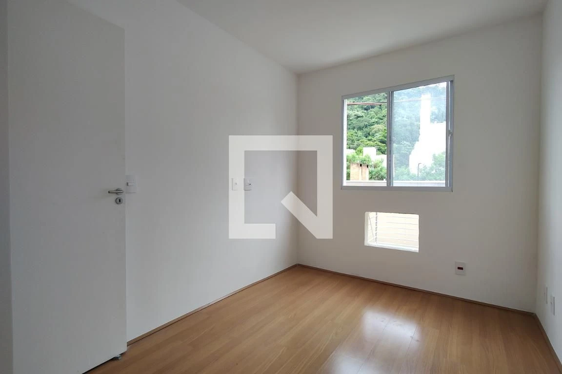 3-bedroom apartment with a balcony — photo 15