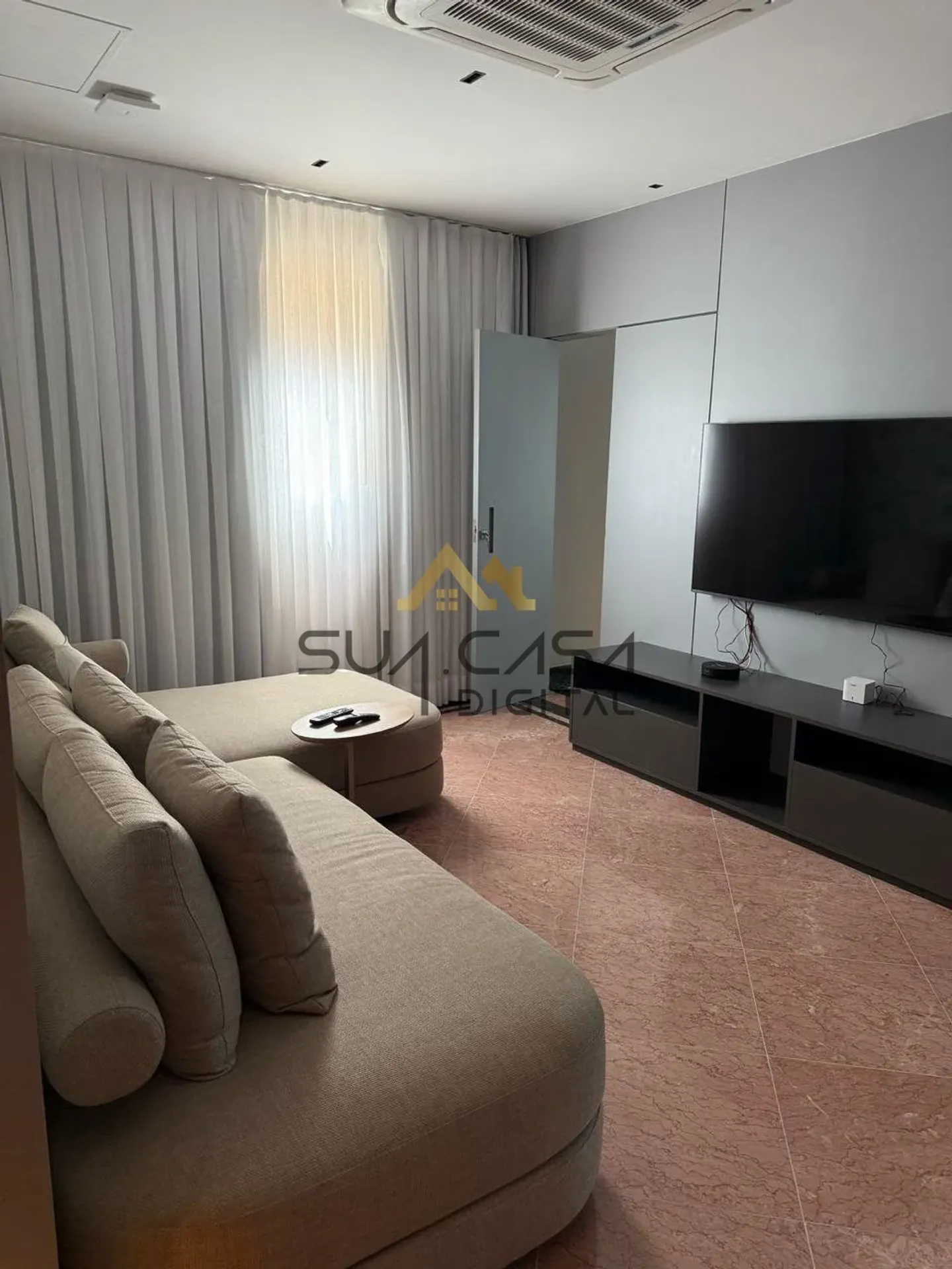 4-bedroom apartment with a water view — photo 5