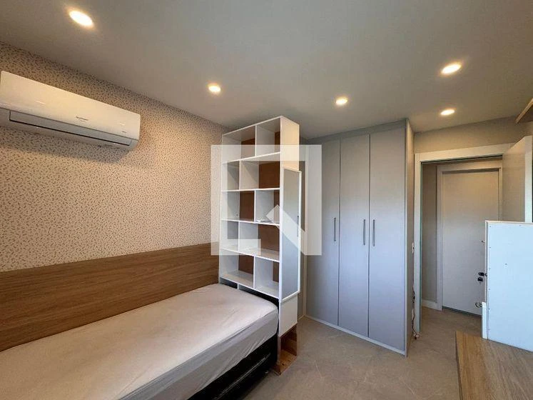 Квартира 125 м² с застеклённым балконом и рабочим местом — photo 31