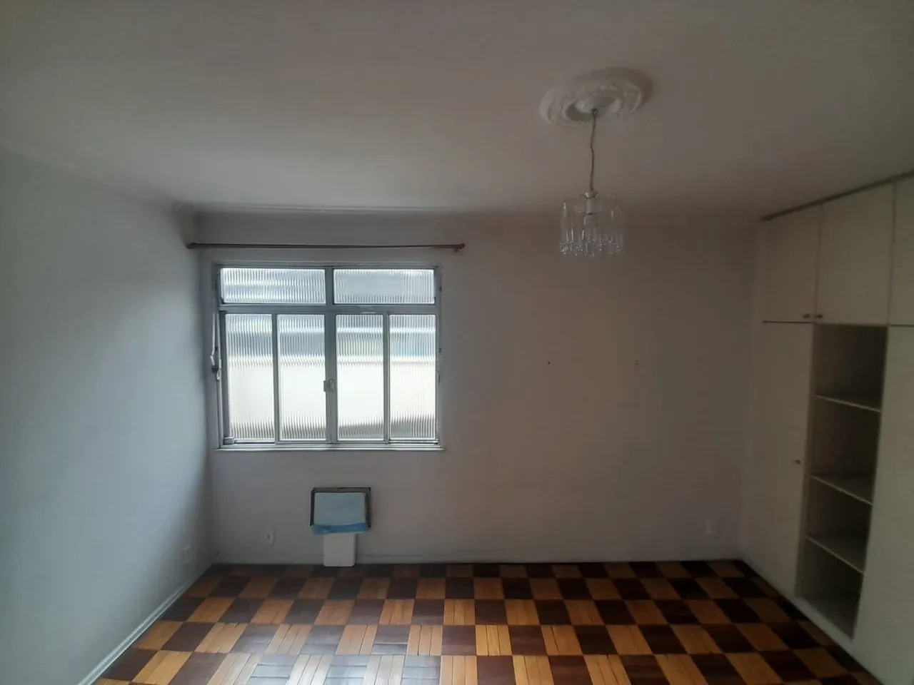 Квартира 80 м² с 2 спальнями и деревянными полами — photo 4