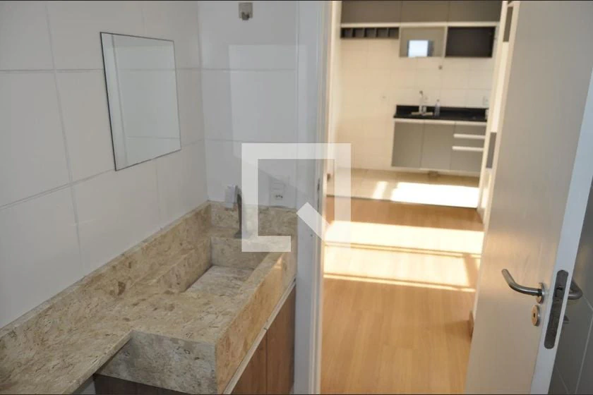 2-bedroom apartment with wood or laminate floors — photo 10