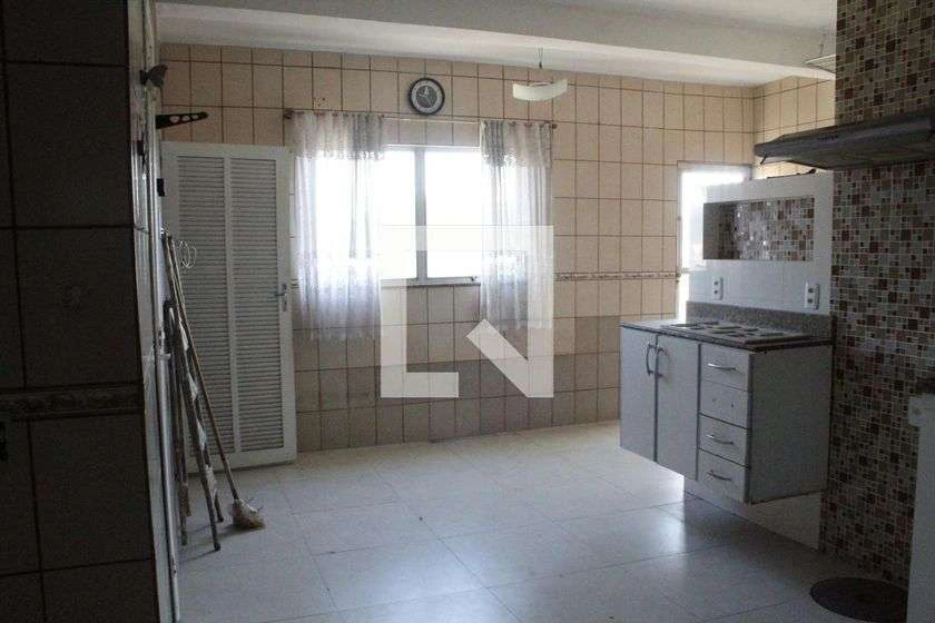 Apartamento de 350 m² com 4 quartos e sacada — photo 14