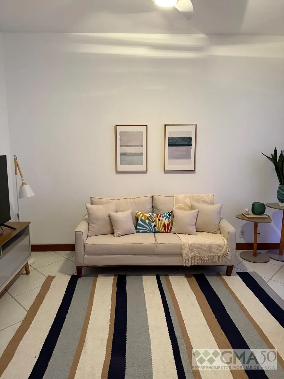 Furnished apartment with 3 bedrooms and 2 bathrooms — photo 12