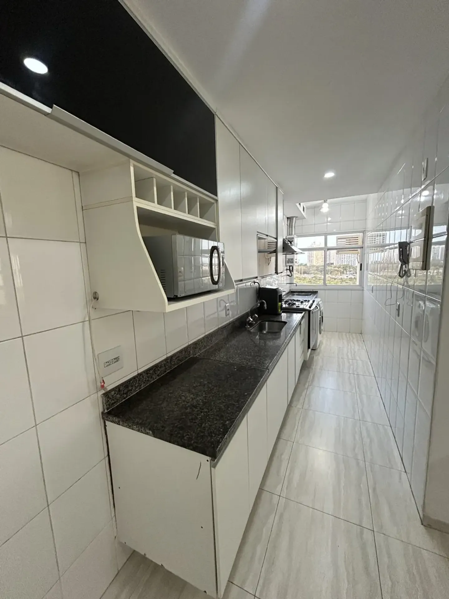 Apartment on the 8th floor with floor-to-ceiling windows — photo 9