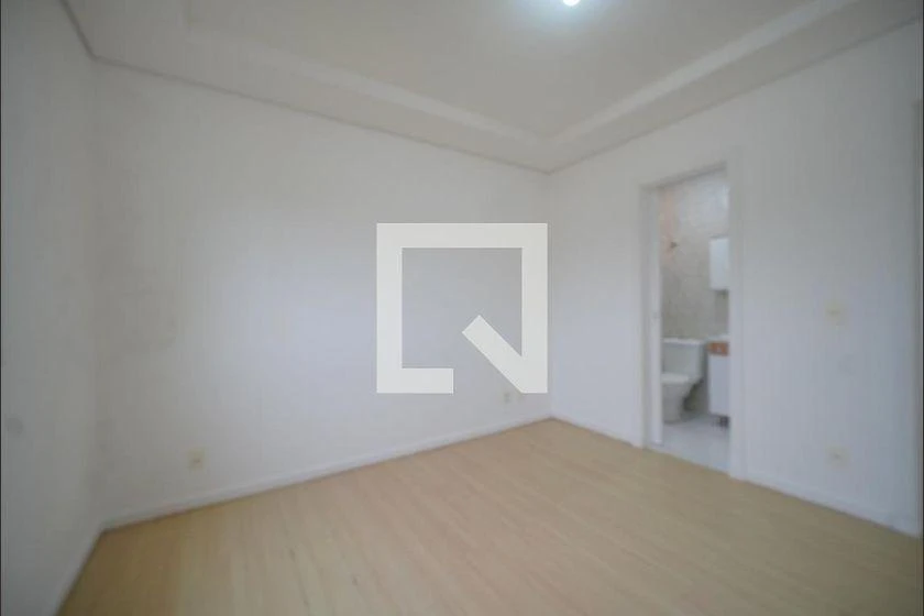 Apartment, 86 m², with wood or laminate floors — photo 7