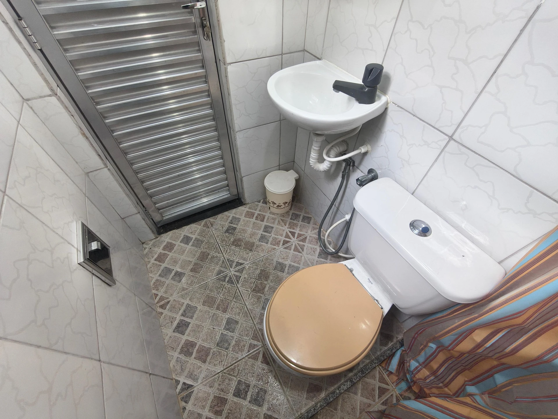 Незамебльований будинок для оренди: 3 спальні та власний сад — photo 47