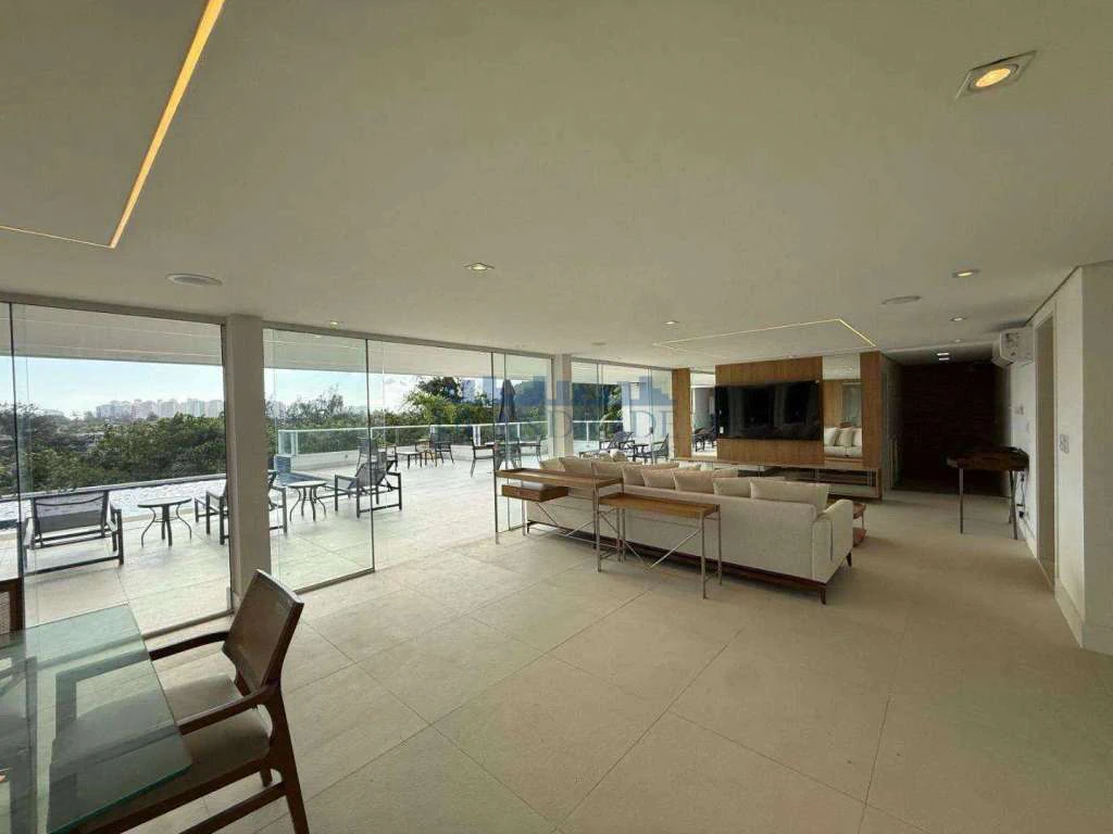 Furnished house with 4 en-suite bedrooms and 993 m² — photo 7