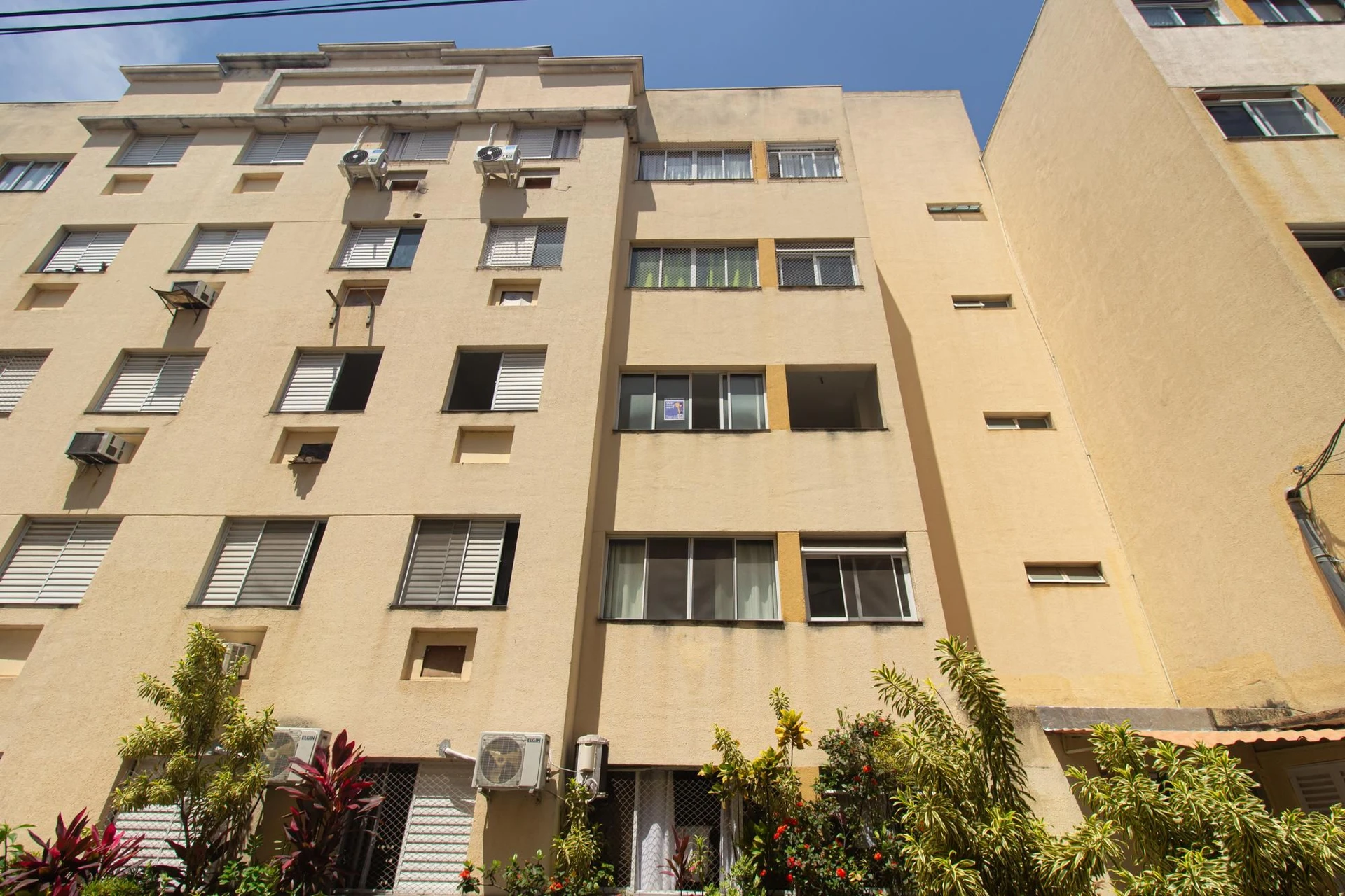 2-bedroom apartment with a washing machine — photo 46