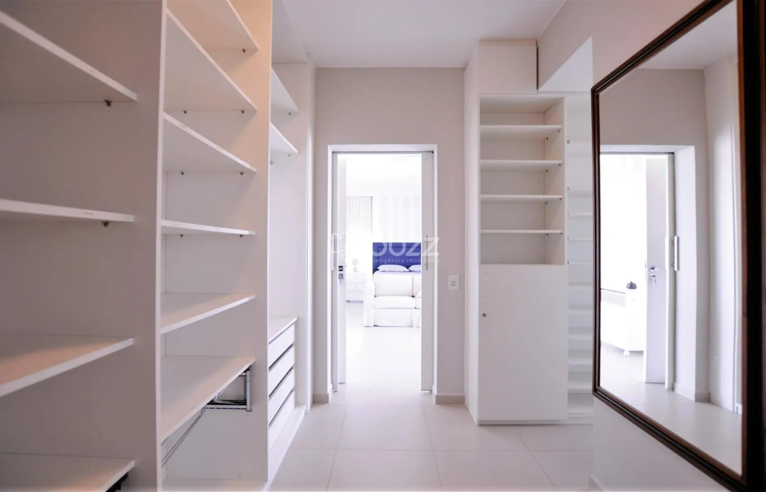 Water view in a 5-bedroom house, 343 m² — photo 39
