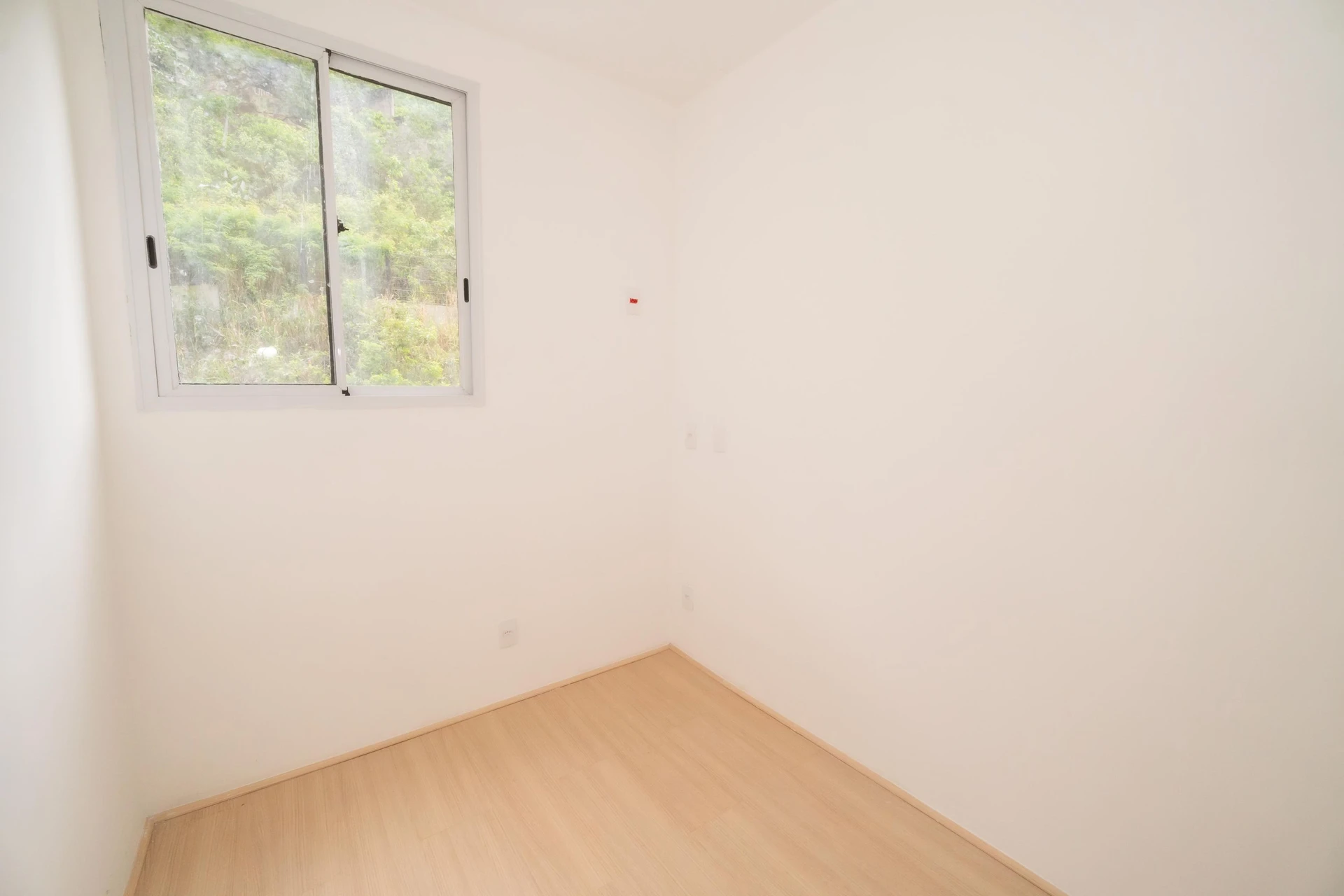 Вид на парк и 2 спальни: квартира 38 м² — photo 4