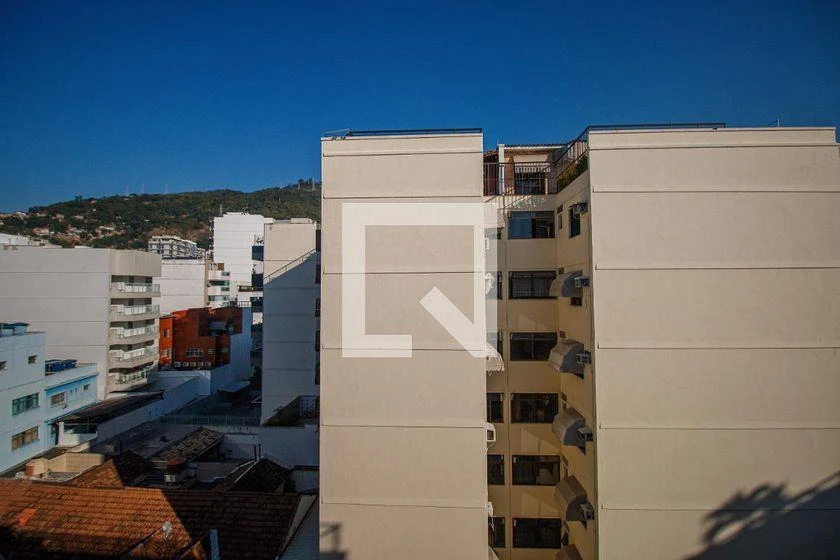 3-bedroom apartment with a gas stove and 2 parking spots — photo 8