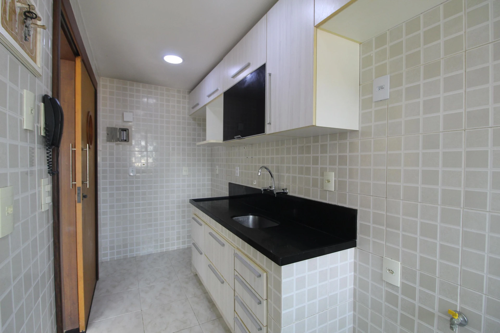 2 quartos e vista para as montanhas: apartamento de 65 m² — photo 10
