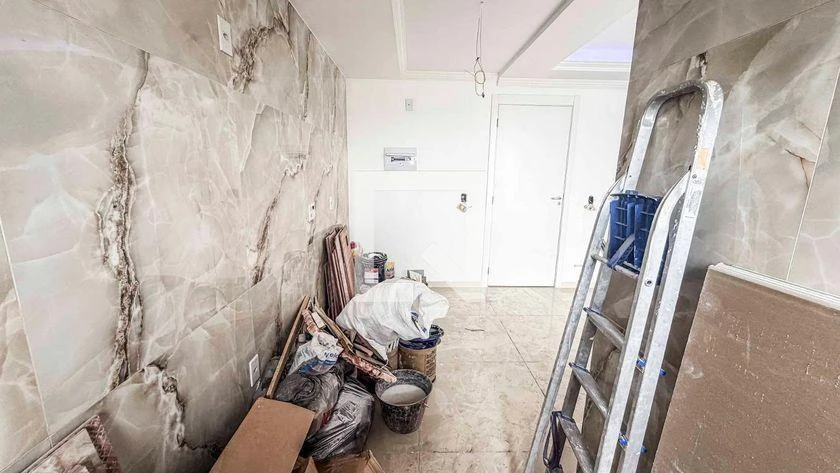 Washing machine in a one-bedroom apartment, 32 m² — photo 31