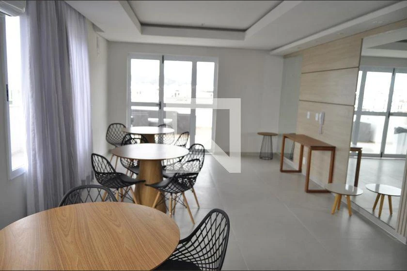 2-bedroom apartment with closed kitchen and 60 m² — photo 32