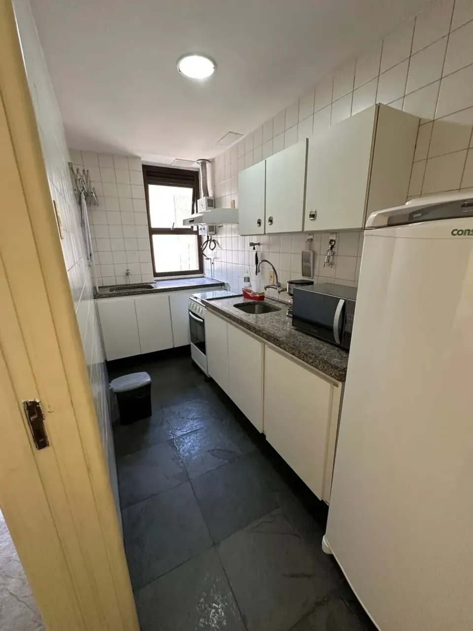 Furnished 1-bedroom apartment with 48 m² and parking — photo 9