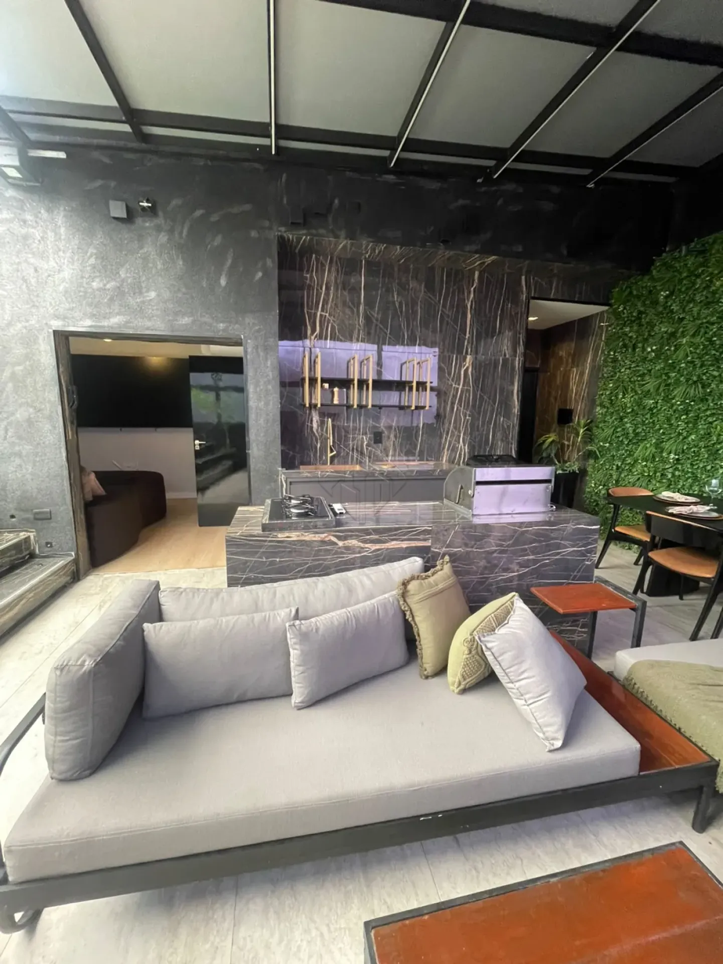 Furnished apartment, 123 m², with floor-to-ceiling windows — photo 19