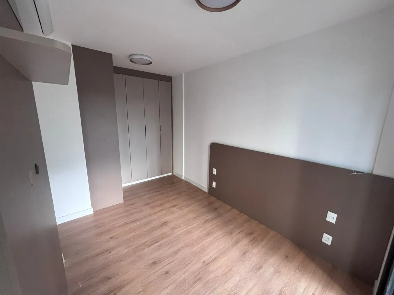 Apartment with 2 bedrooms, 3 bathrooms and a balcony — photo 5