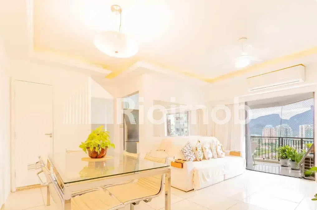 Furnished apartment with balcony and a gas stove kitchen — photo 5