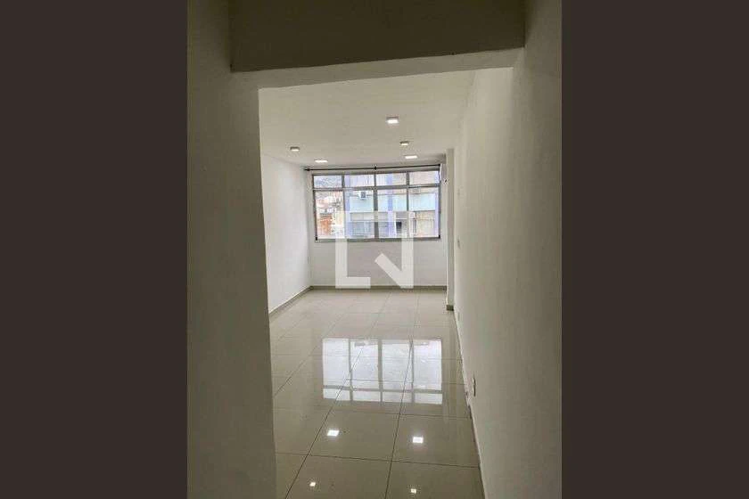 Estudio de 30 m² con cocina compacta