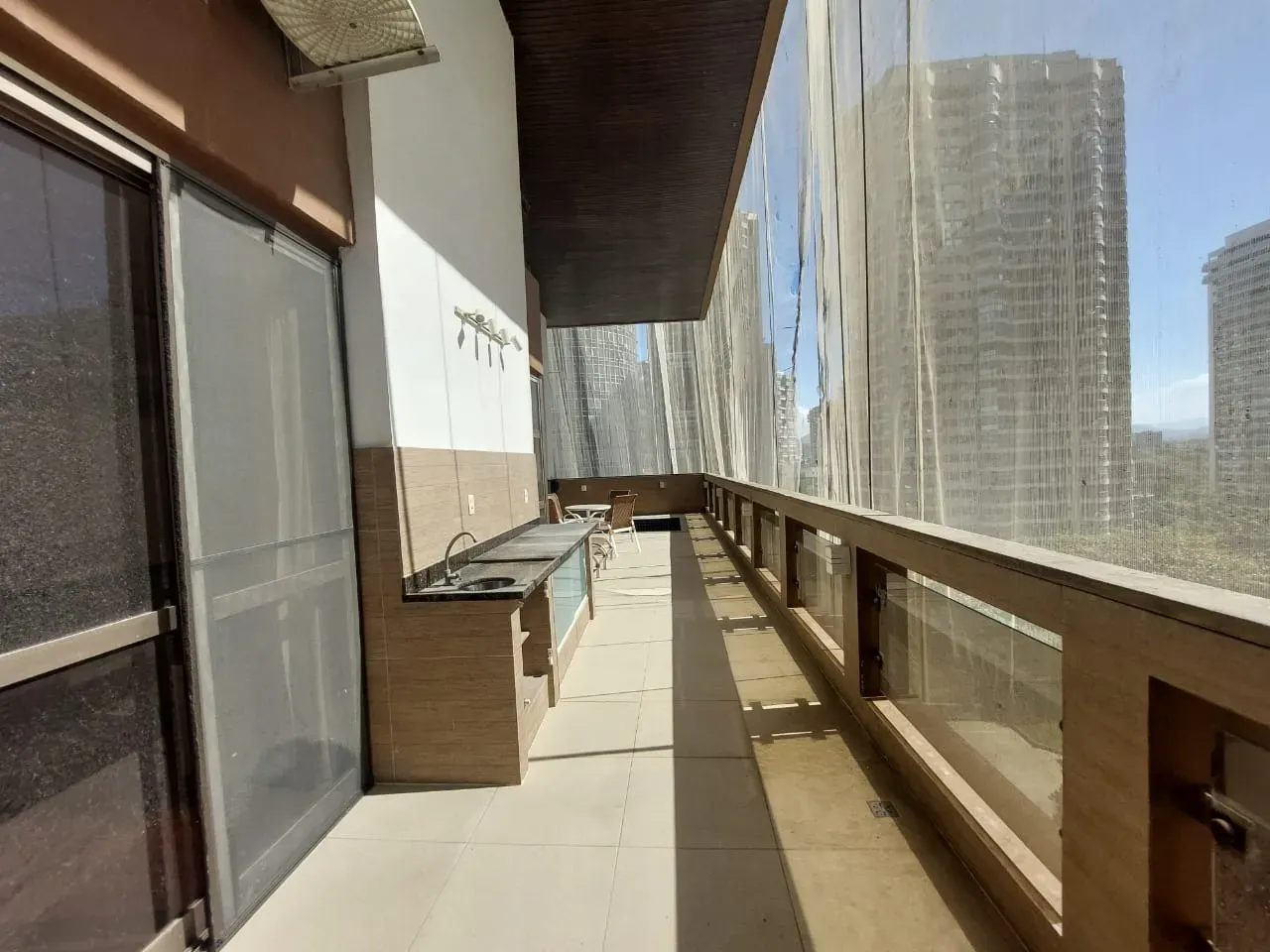 Apartamento com 4 quartos e 5 banheiros, com ar-condicionado — photo 8