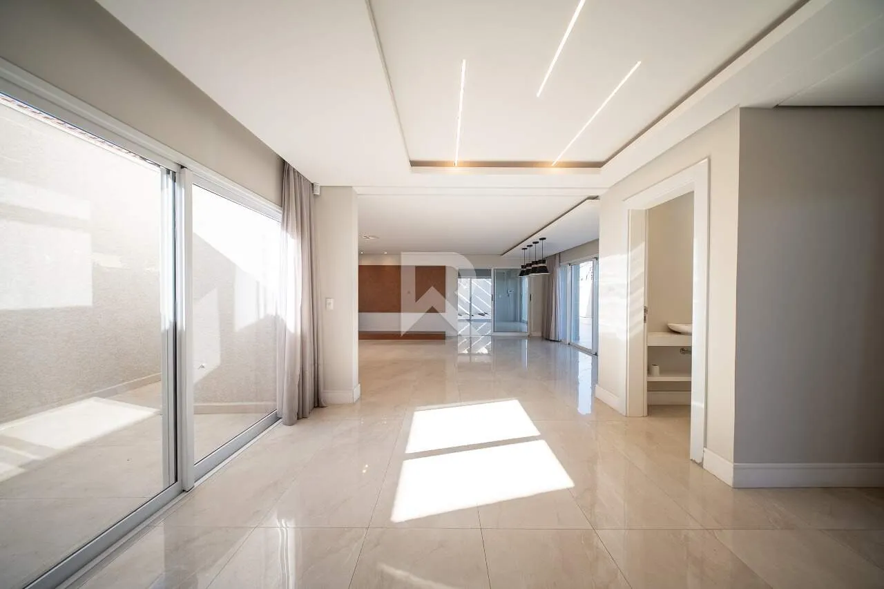 House, 441 m², with a private BBQ — photo 25