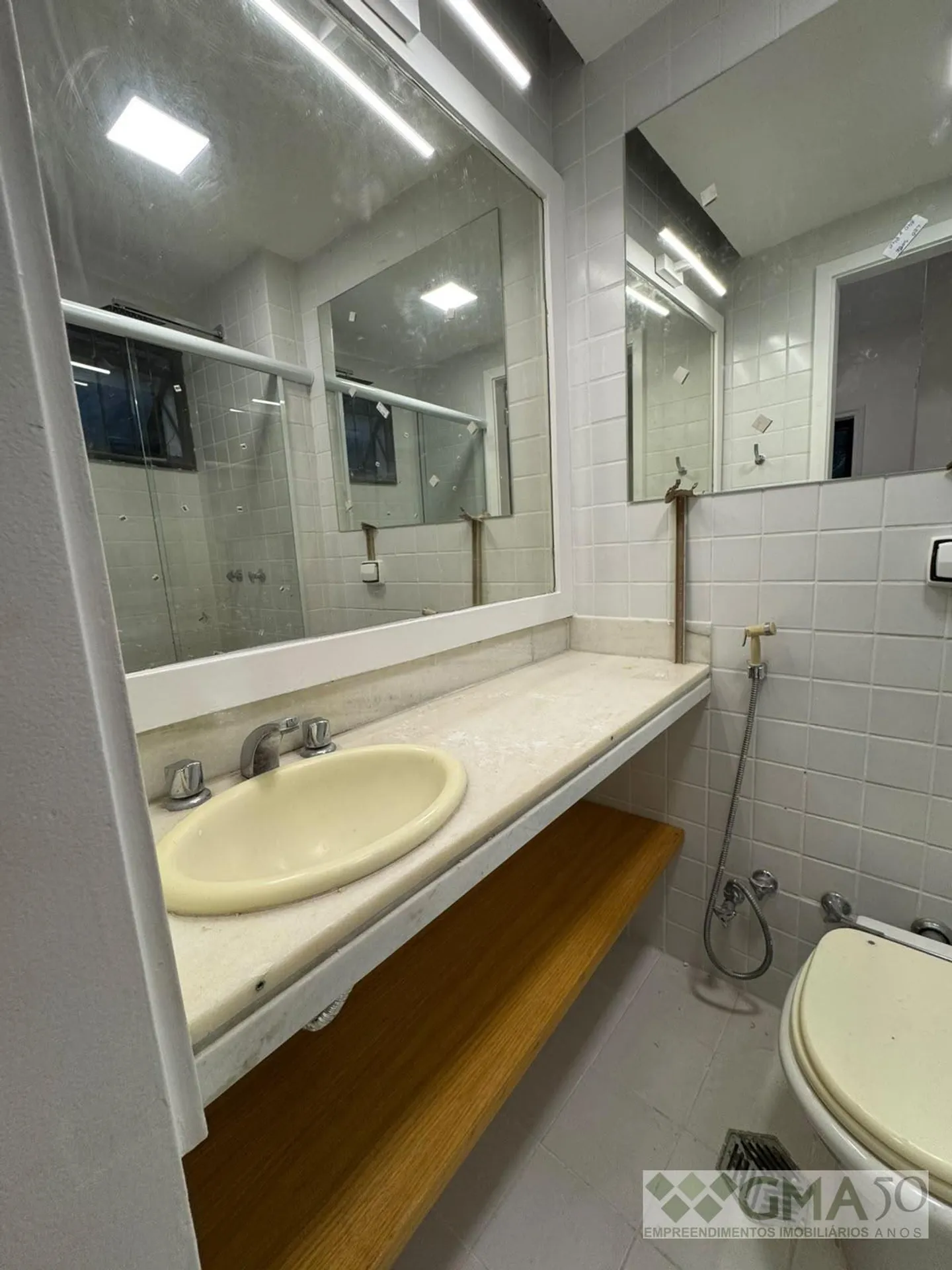 Apartment, 70 m², with wood or laminate floors — photo 12