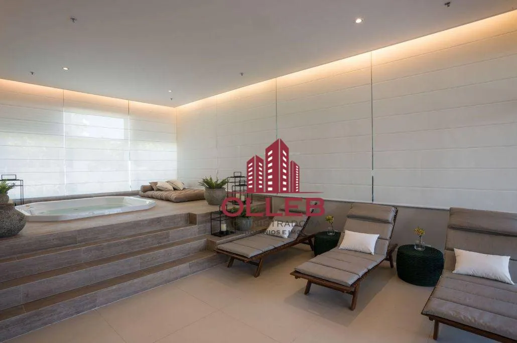 Furnished apartment with 4 bedrooms and an enclosed balcony — photo 30