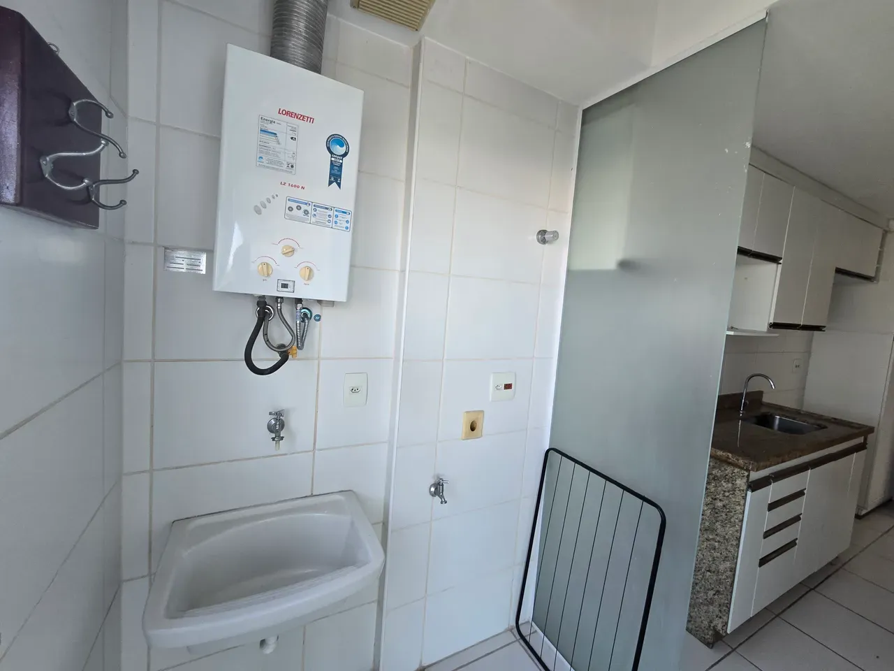 2-bedroom apartment in a building with a sauna — photo 39