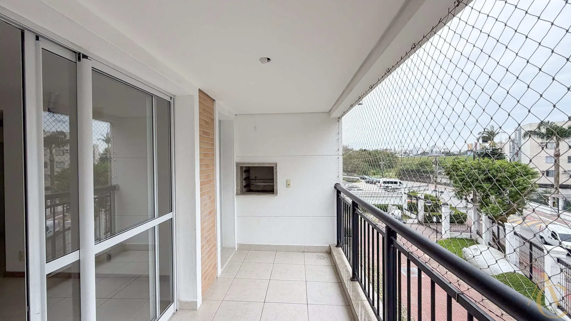 Apartamento de 130 m² com 3 quartos e piscina no condomínio — photo 22