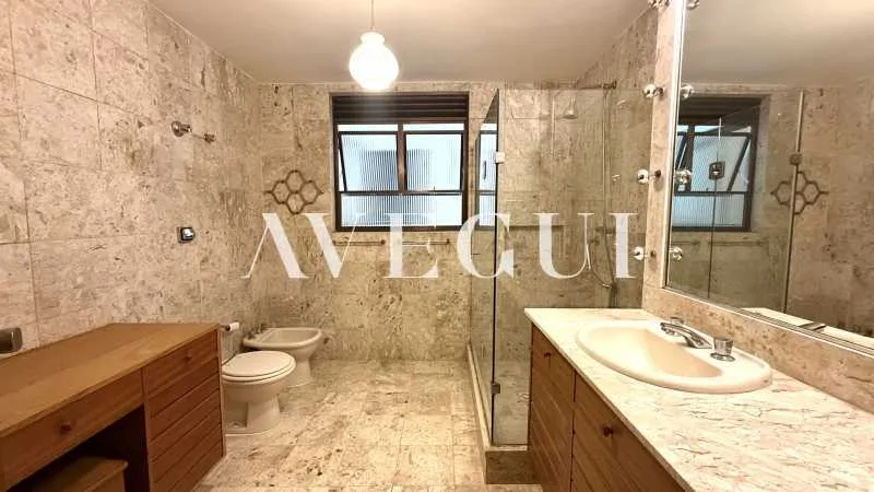 Apartamento 4 quartos com 2 suítes e jardim — photo 9
