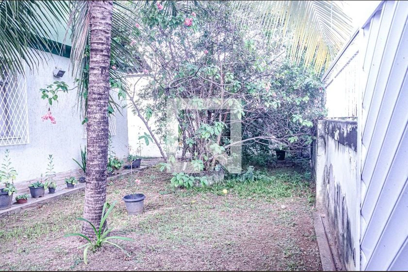 450 m² house with a garden and a grill on the balcony — photo 5