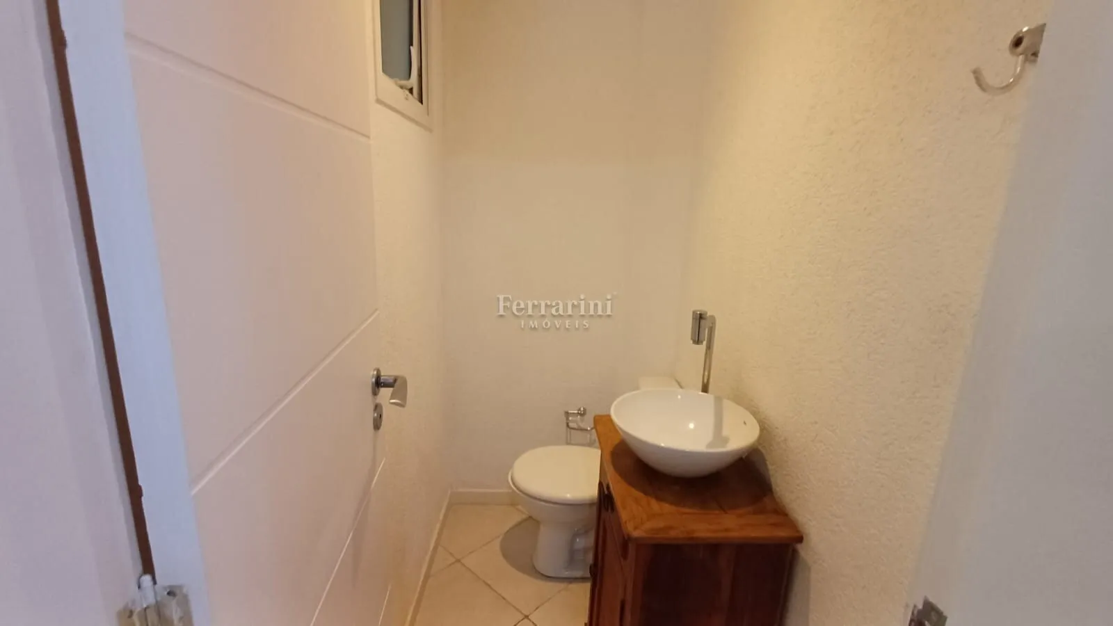 Rental house with 3 bedrooms and 4 bathrooms — photo 14