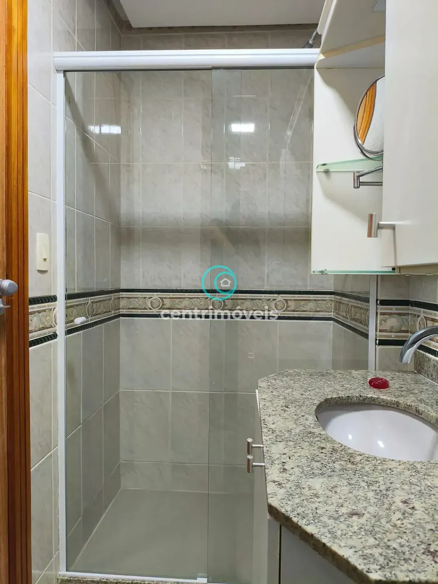 Apartamento mobiliado com 4 quartos e 3 banheiros — photo 41