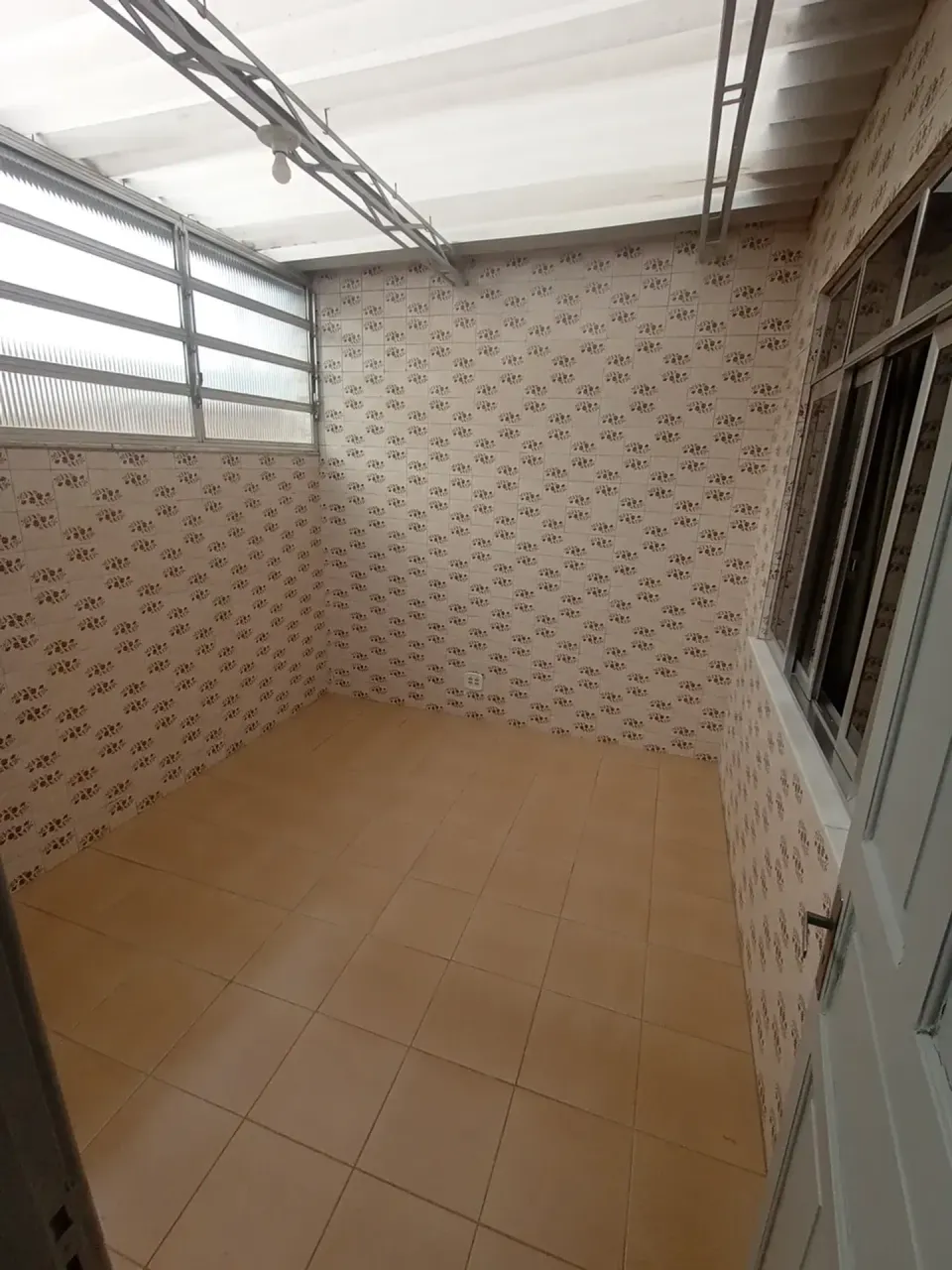 Unfurnished 89 m² apartment with 2 bedrooms and 2 bathrooms — photo 19
