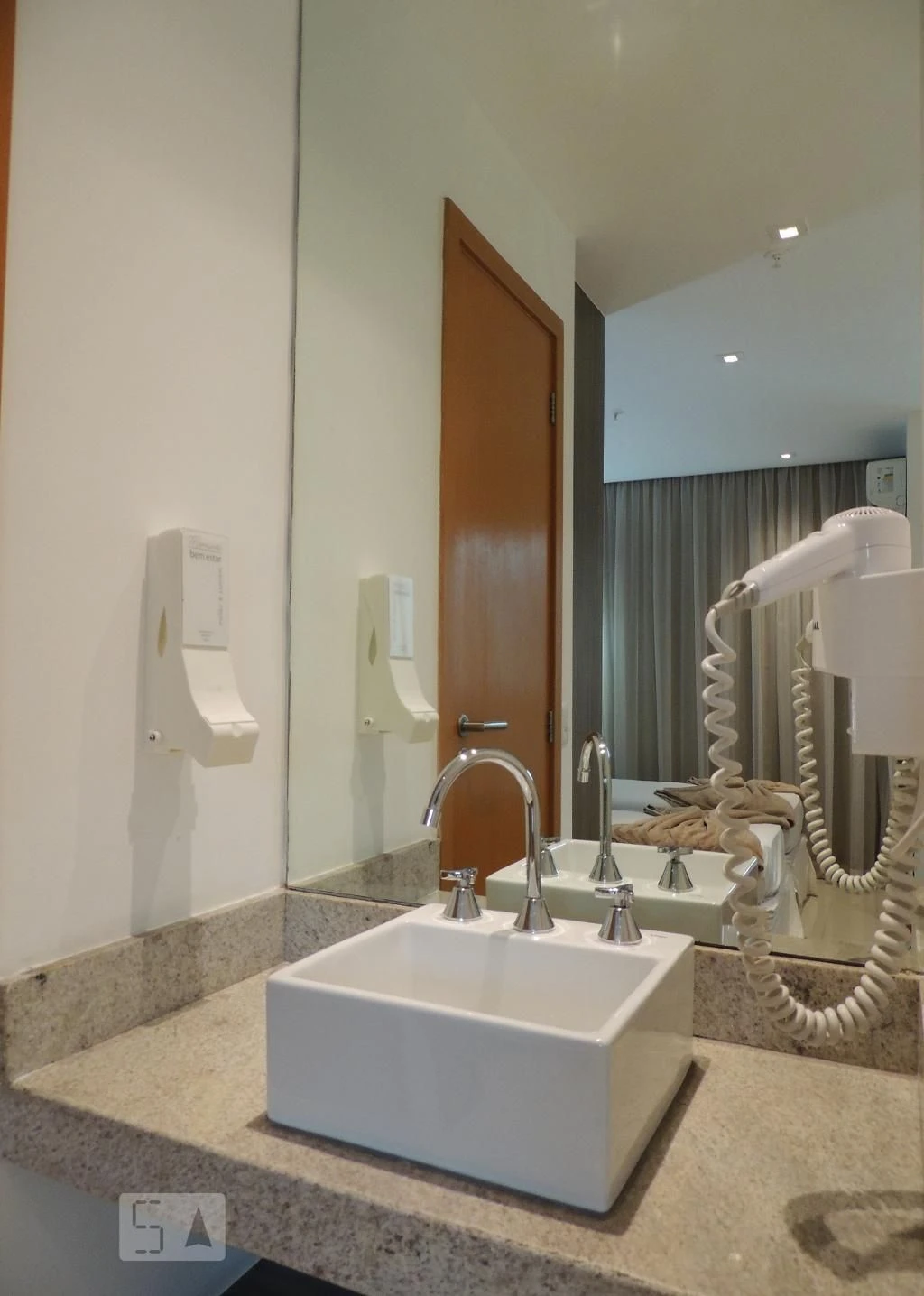 1-bedroom unfurnished apartment with en-suite bath — photo 34