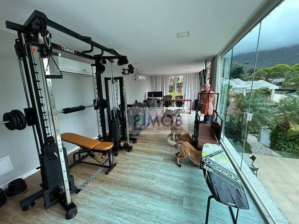 Casa mobiliada com 3 quartos e 5 banheiros, 550 m² — photo 19