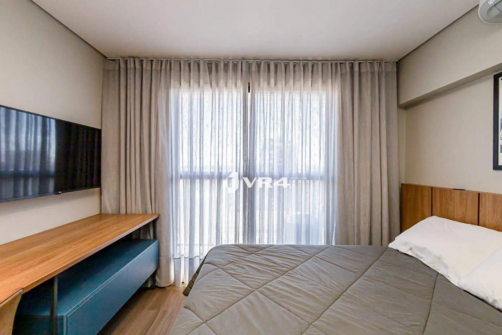 Furnished studio with balcony and private BBQ — photo 10