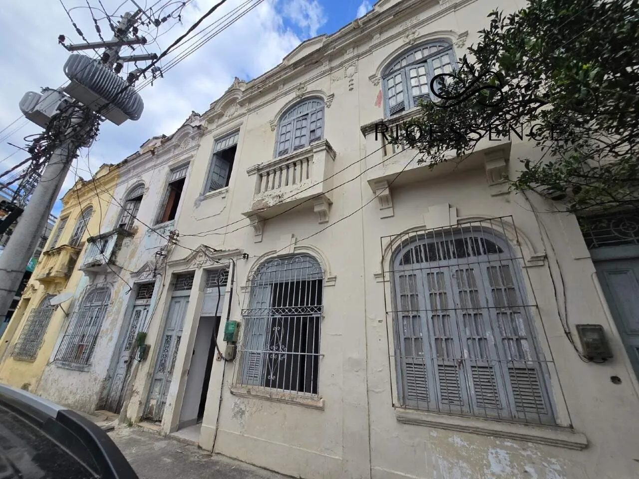 House, 280 m², with a private BBQ — photo 19
