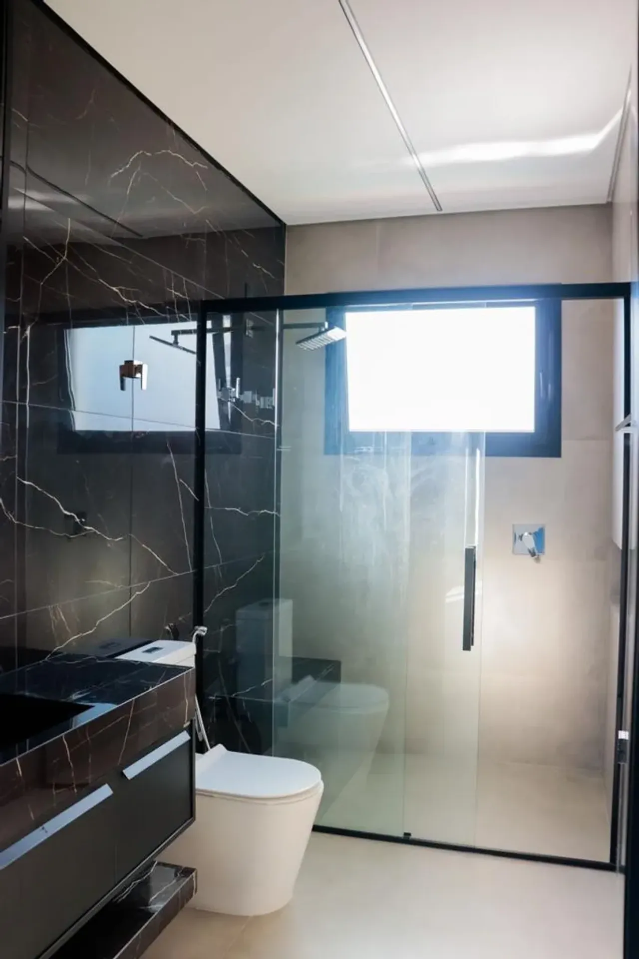 Casa amueblada con 5 suites y cocina compacta — photo 11