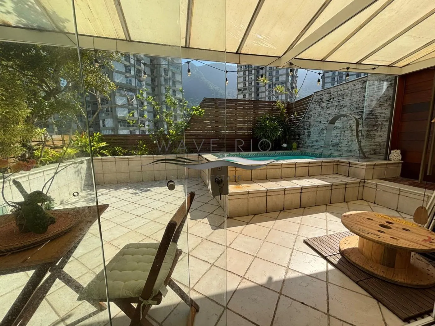 Apartamento mobiliado com 3 dormitórios e 4 banheiros — photo 34