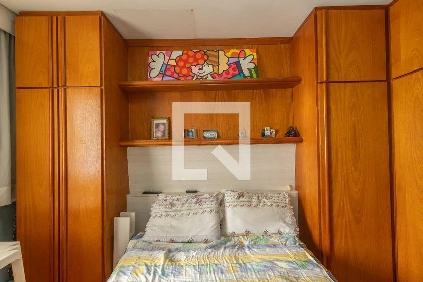 2-bedroom apartment with a bathtub in Curitiba — photo 4