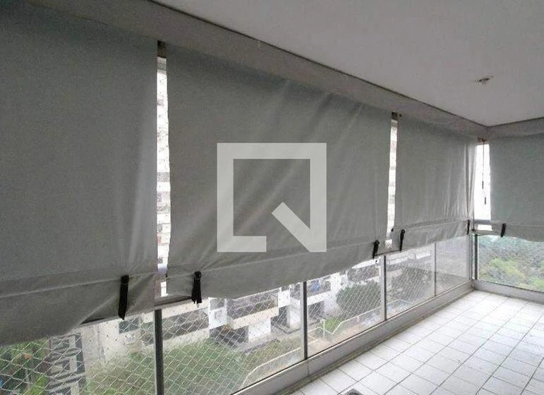 Apartment, 87 m², with a glass-enclosed balcony — photo 9