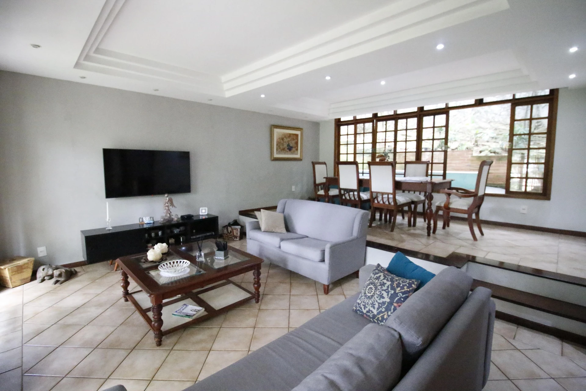 Furnished house, 700 m², with a jacuzzi