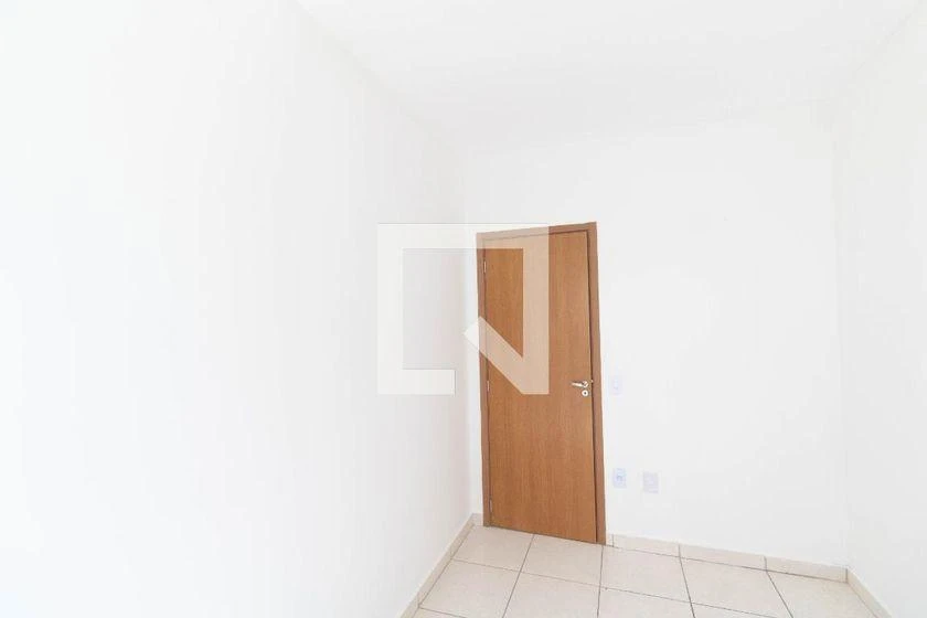 2-bedroom apartment in a building with a pool — photo 21