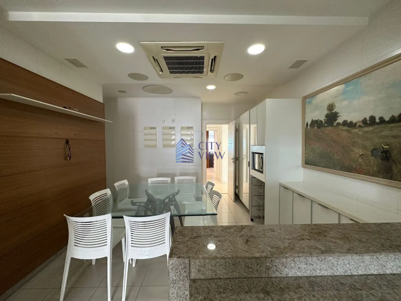 Furnished apartment with 4 bedrooms and 400 m² — photo 8