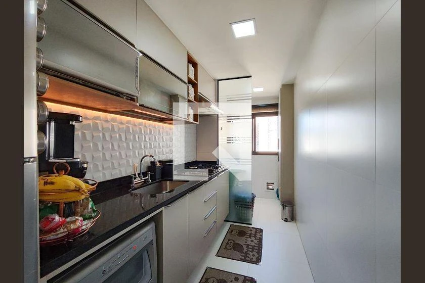 3-bedroom apartment with a mountain view — photo 49
